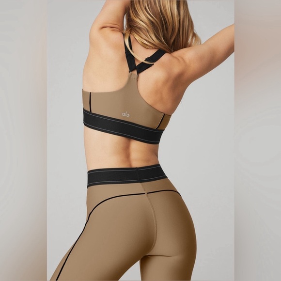 ALO YOGA LEGGING & BRA SET - Picture 5 of 7